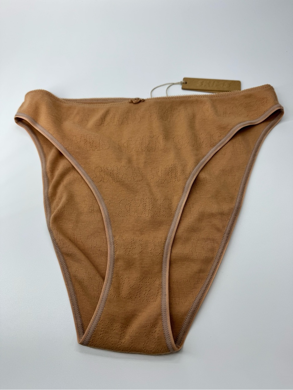 SKIMS Logo Brief PN-BRF-0193 In Ochre Size M NWT